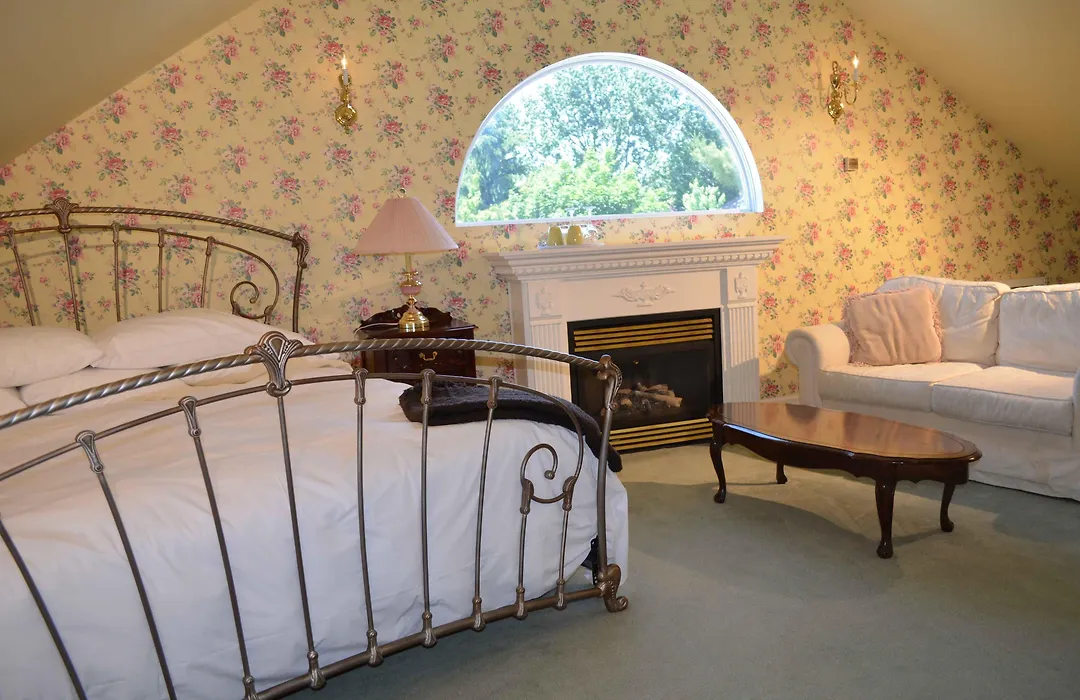 Bedham Hall B&B-1